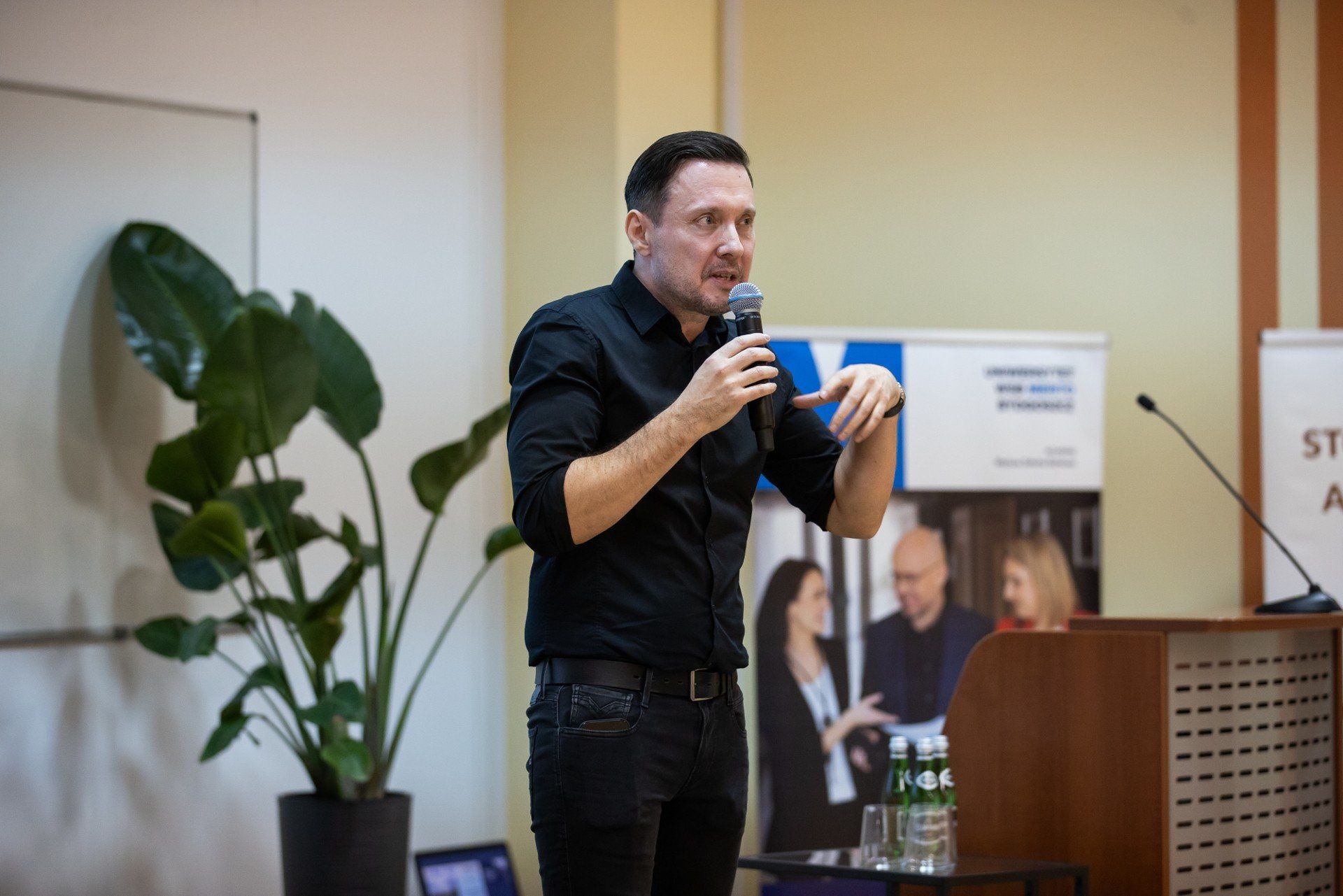 W piątek (14 listopada) na Uniwersytecie WSB Merito Bydgoszcz odbyła się uroczysta inauguracja studiów podyplomowych MBA. W tym roku akademickim rozpocznie je 31 osób na dwóch programach studiów.