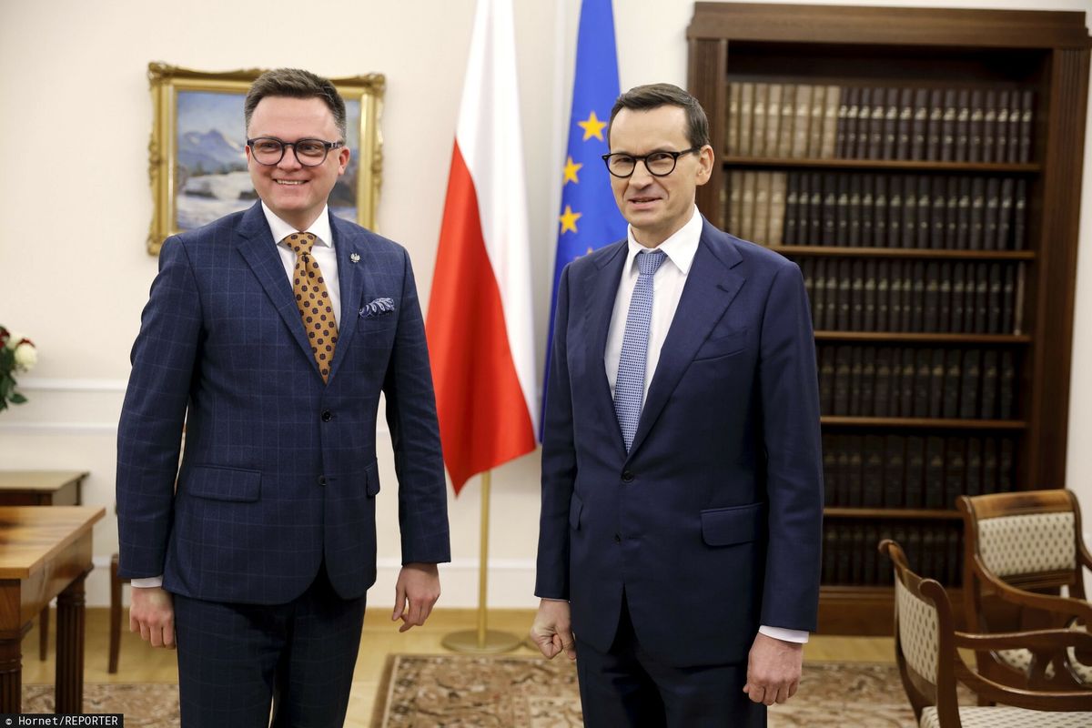 sondaż, szymon hołownia, mateusz morawiecki, Rafał Trzaskowski Nowy sondaż prezydencki. Trzej politycy z niemal równym poparciem