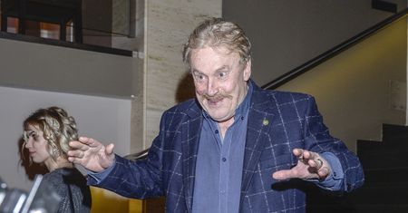 Olbrychski jest dumny ze swoich romansów. Kochał się "na okrągło i bez przerwy"