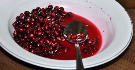 W 15 minut zbija poziom cukru we krwi. Wymiata złogi z jelit i cholesterol z tętnic
