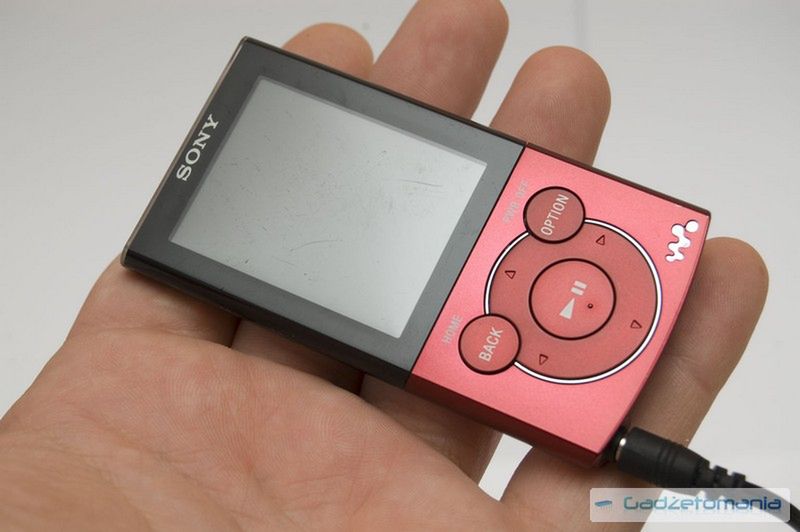 Test: Sony Walkman E443 11