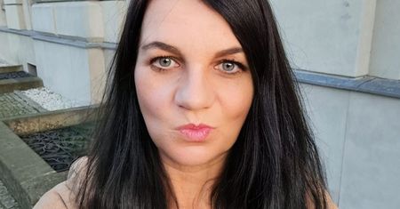 "Nie rozumiem, proszę powtórzyć". Miała 30 lat, gdy przestała rozumieć mowę