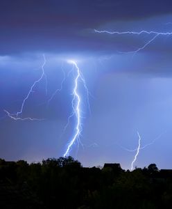 Ostrzeżenie IMGW przed burzami. Wzrośnie też poziom wód