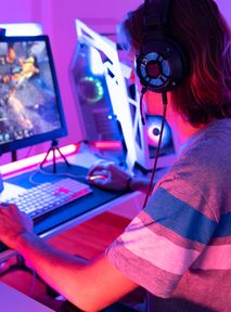 Streamerzy stracą miliony? YouTube wprowadza nowe zasady