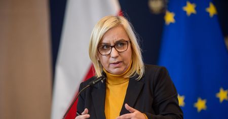Rząd musi przesunąć termin. Żadna gmina nie chce tego na swoim terenie