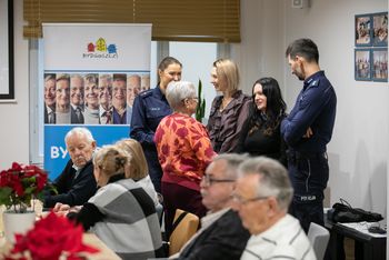 Bydgoszcz: Seniorzy wystąpili w filmie. Mówią, jak nie dać się oszukać