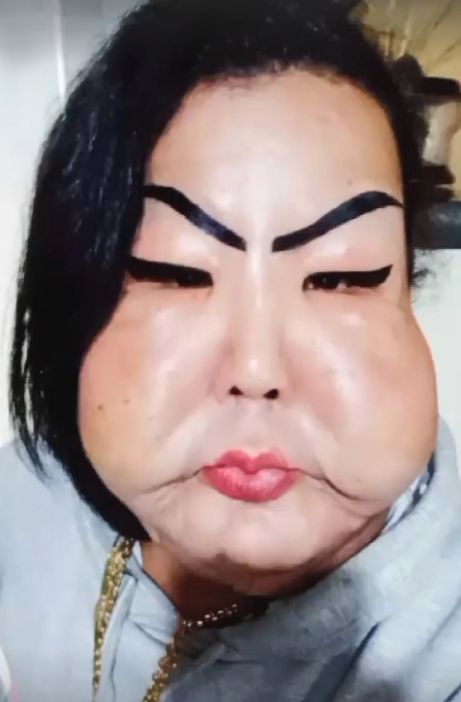 Juju wstrzyknięto 250 ml silikonu przemysłowego