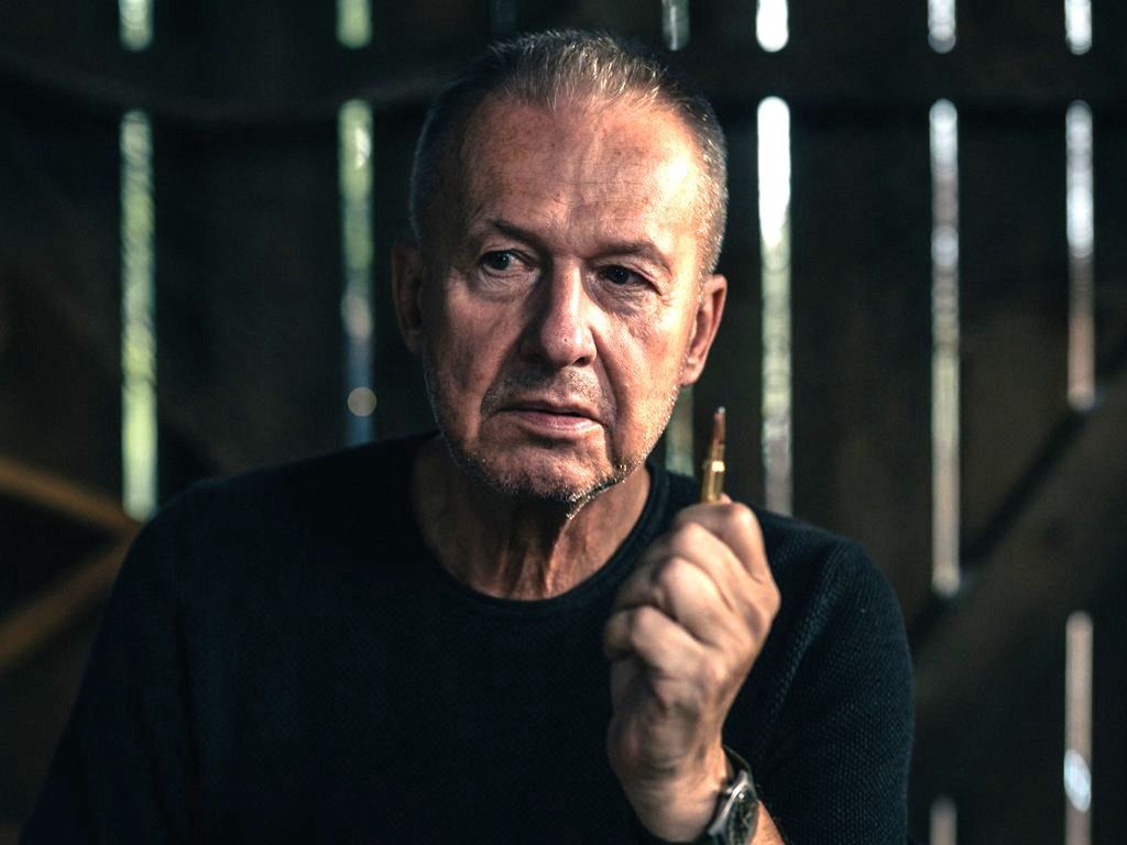 Bogusław Linda w filmie "Zamach na papieża"