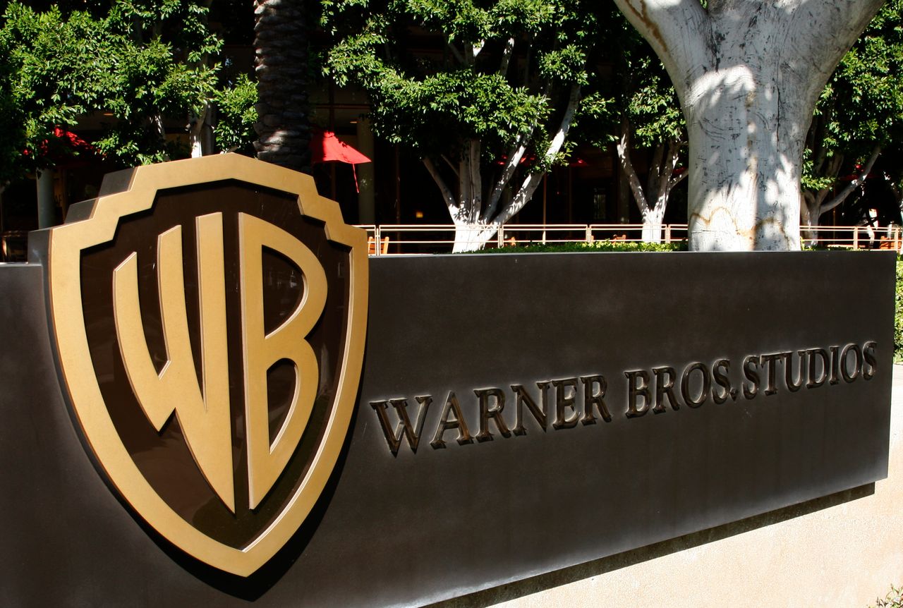 Warner Bros będzie wykorzystywać AI, by lepiej wybierać filmy, fot. Getty Images