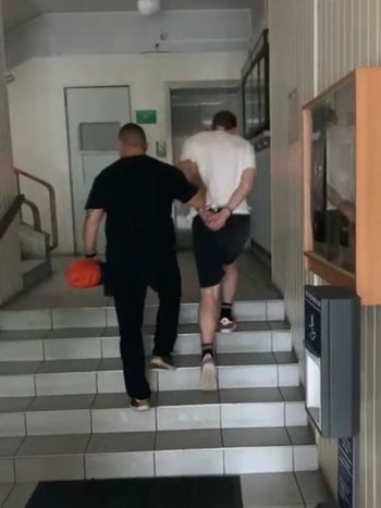 Gdynia: Policjanci zatrzymali 19-latka za groźby bombowe