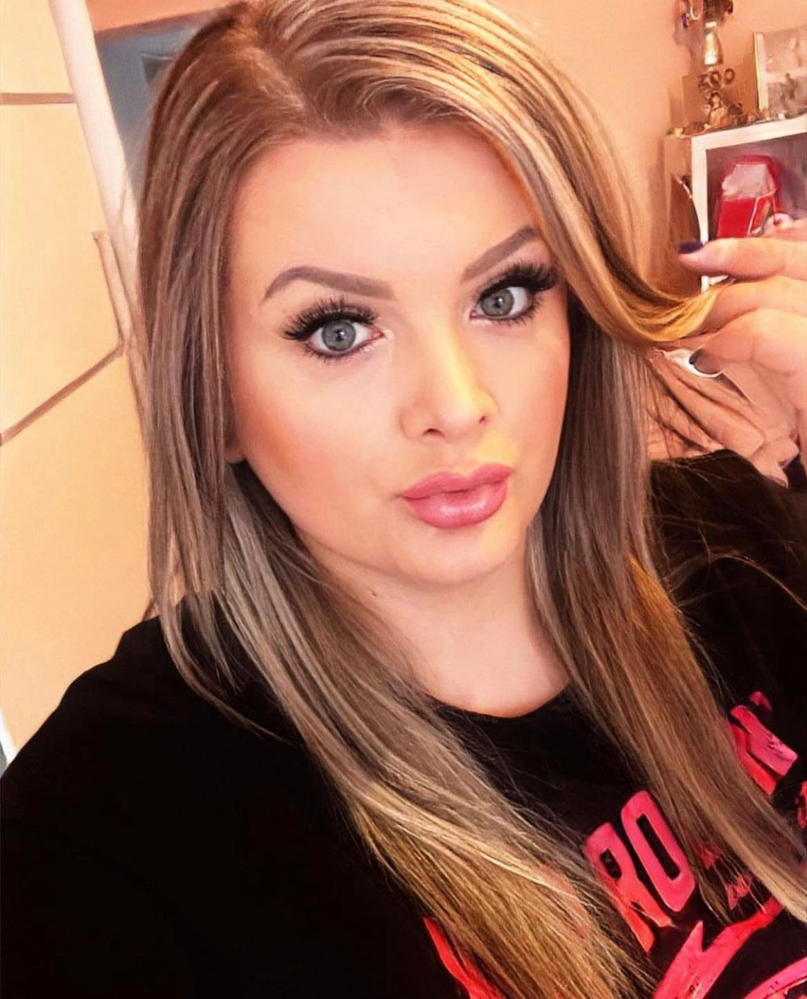 Karolina Plachimowicz błaga internautów o wsparcie