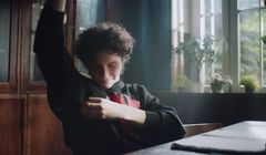 „Łapy idą w górę, a nos odlatuje” w nowej kampanii Axe od 2012 Agency