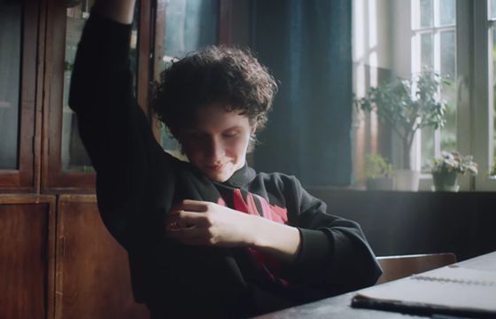 „Łapy idą w górę, a nos odlatuje” w nowej kampanii Axe od 2012 Agency