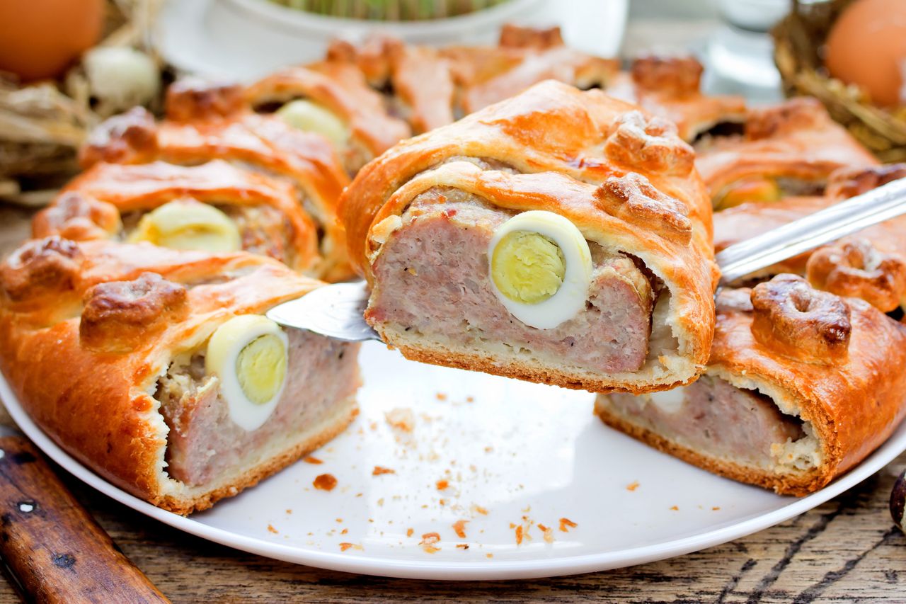 Pieczeń wielkanocna z jajkami
