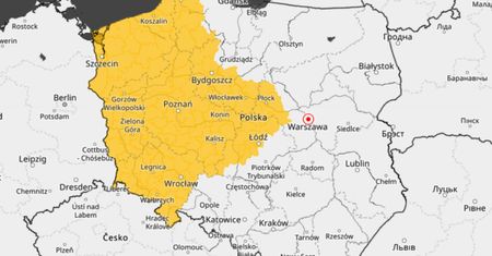 IMGW ostrzega. Możliwe pojawienie się trąb wodnych