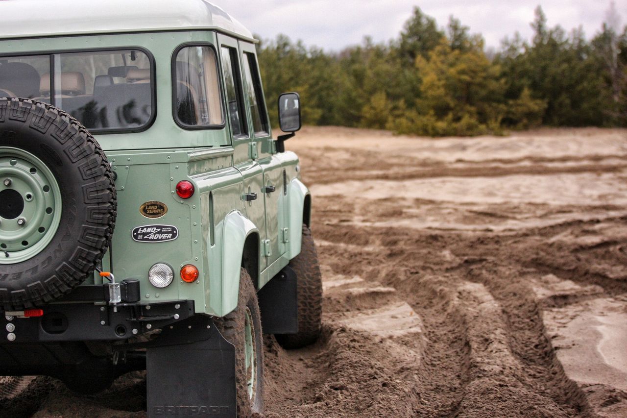 Land Rover Defender 110 Pick-Up od Defender Factory (2020) (fot. Arkadiusz Kwiecień)