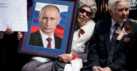 Koń trojański Putina w Europie. W którą stronę pójdzie Serbia?