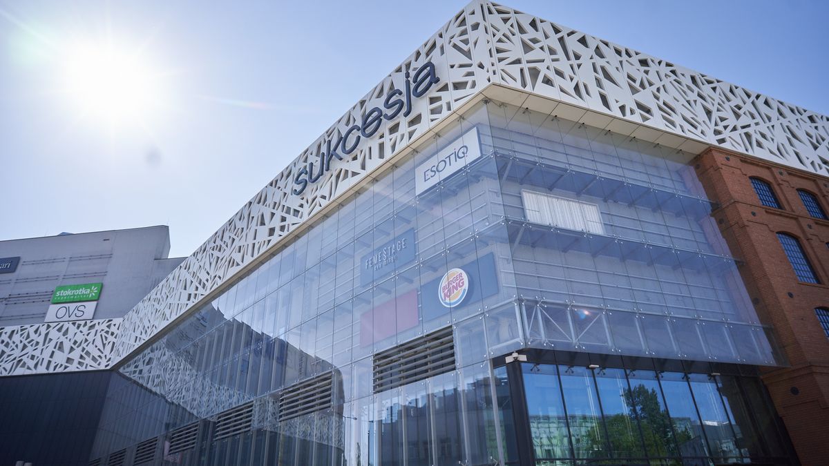 09.05.2023 Lodz , Centrum handlowe " Sukcesja " w czasie remontu 
Fot. Marcin Stepien / Agencja Wyborcza.pl
Fot. Marcin Stepien / Agencja Wyborcza.pl