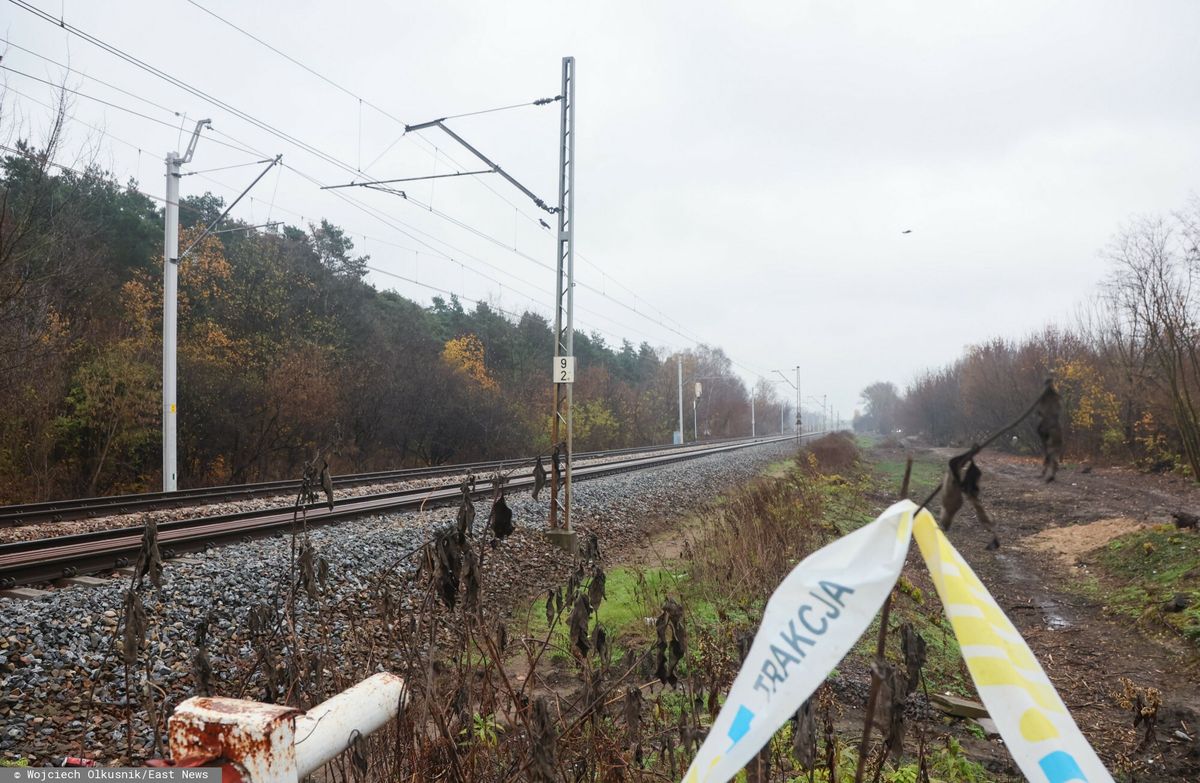 Przejście kolejowe zdjęcie ilustracyjne