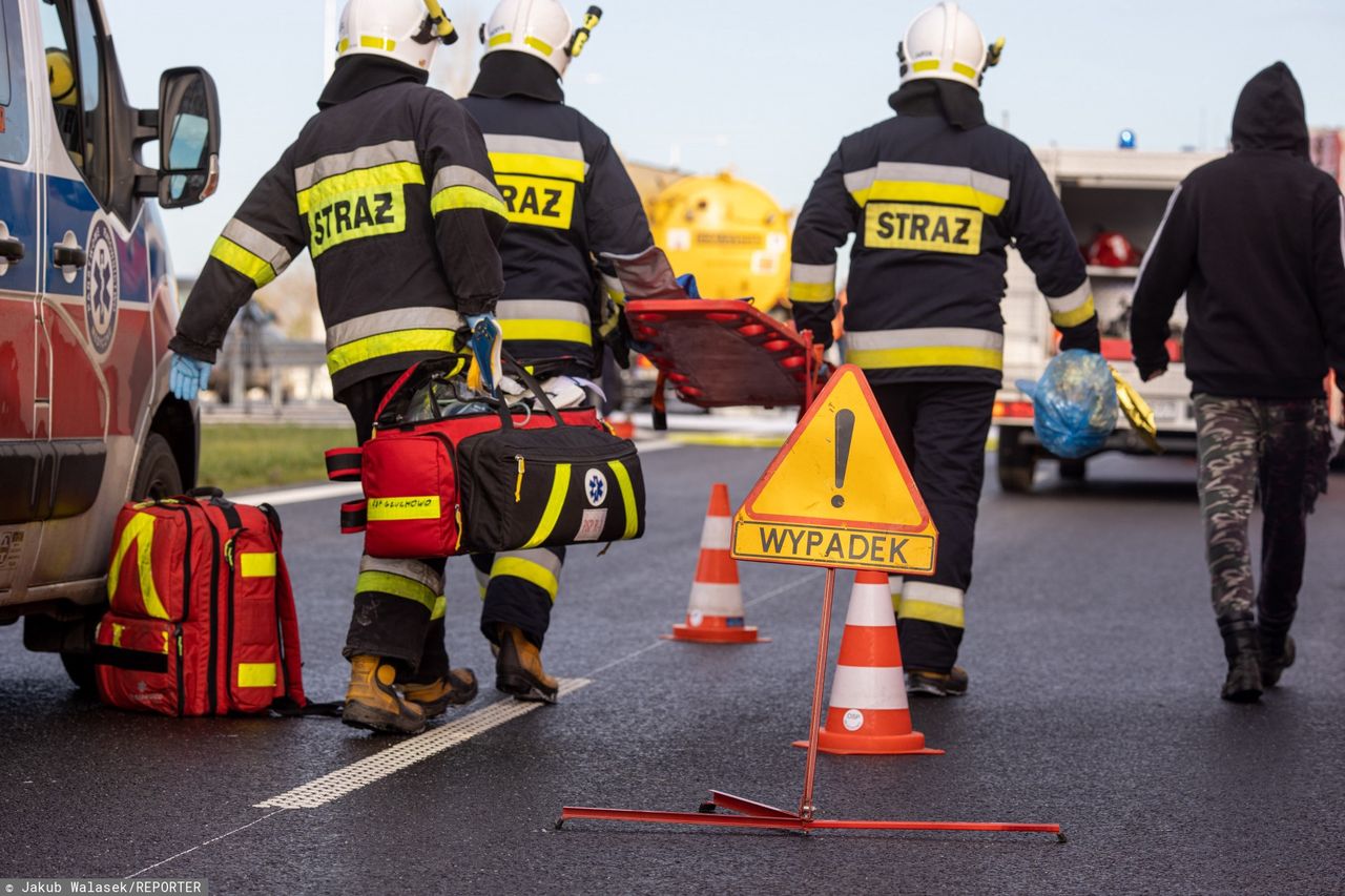 Podlaskie. Wypadek w miejscowości Łyski. Dwie osoby zakleszczone w aucie / foto ilustracyjne