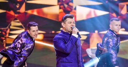 Zenon Martyniuk prosto z TVP pojechał do salonu samochodowego
