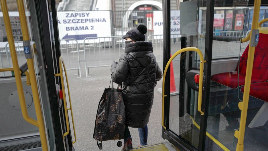 Koronawirus. Prawie 6 tys. zakażeń w Polsce. We Wrocławiu przybyło 82 chorych, 6 osób zmarło