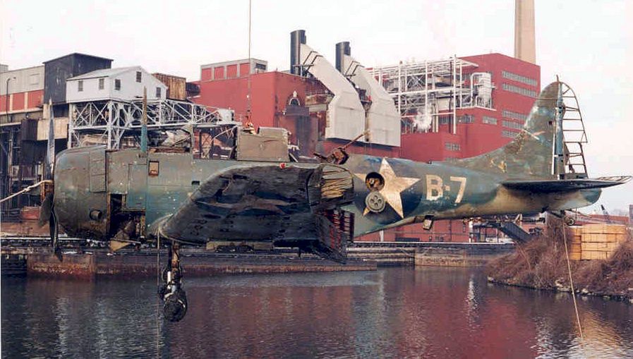SBD Dauntless wydobyty z jeziora Michigan 
