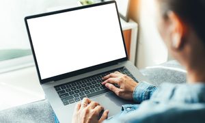 Nawet 4000 CV na jedną ofertę. Polacy zabijają się o te prace