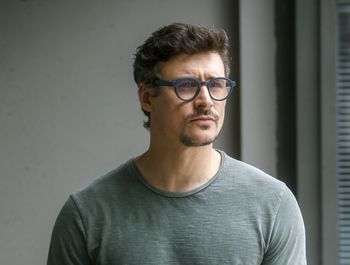Musiał grać w dniu śmierci ojca. "Ten spektakl mnie uratował"