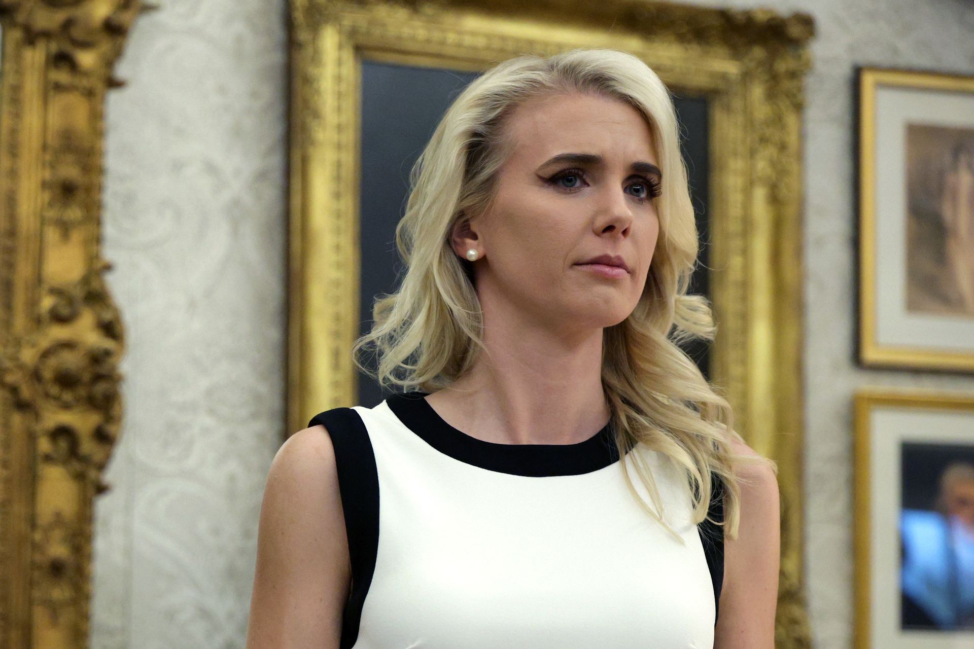 Natalie Harp: Jak asystentka Trumpa skasowała szokujące wpisy o szturmie na Kapitol