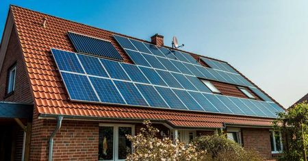 Rewolucja w budownictwie. Przez dyrektywę każdy jak Sołowow będzie szukał źródeł energii