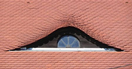 Karpiówki, marsylki, holenderki – jaką wybrać dachówkę