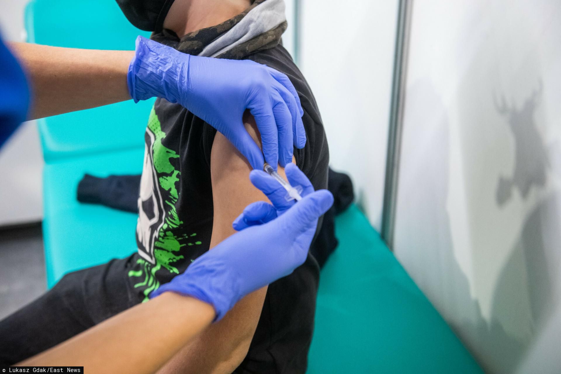 Co robić, gdy jeden rodzic chce szczepić dziecko, a drugi nie?