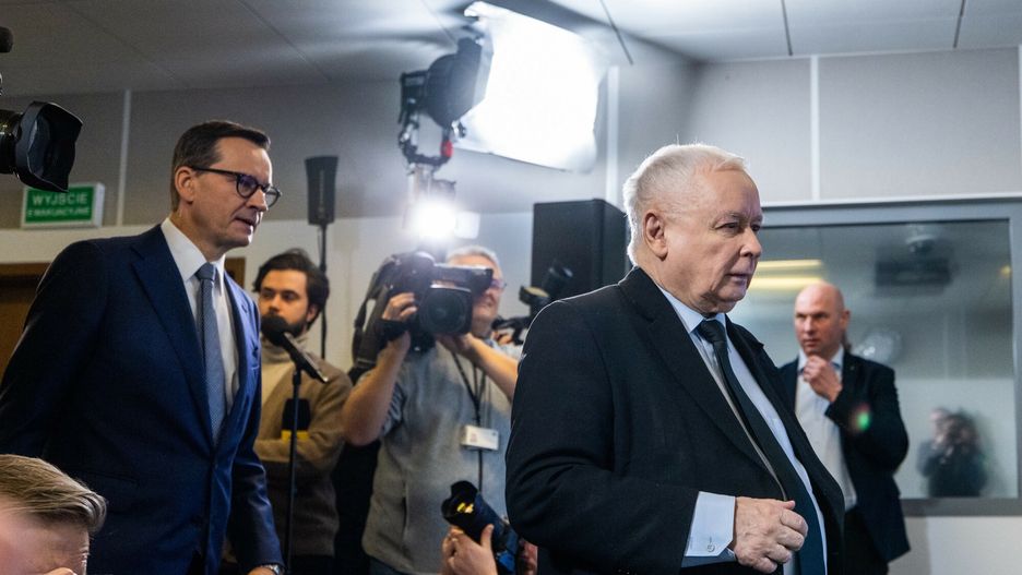 Pierwsze spotkanie Zespo?u Pracy dla Polski PiS
30.01.2024 Warszawa Pierwsze spotkanie zespolu pracy dla Polski fot Andrzej Iwanczuk/REPORTER
N/z: Mateusz Morawiecki, Jaroslaw Kaczynski
Andrzej Iwanczuk/REPORTER