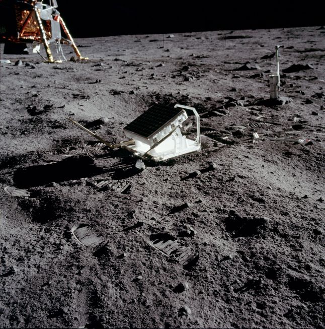 Księżycowy reflektor pozostawiony przez załogę Apollo 11