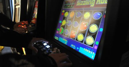 Nielegalny hazard. KAS rozbiła grupę przestępczą