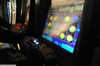 Nielegalny hazard. KAS rozbiła grupę przestępczą