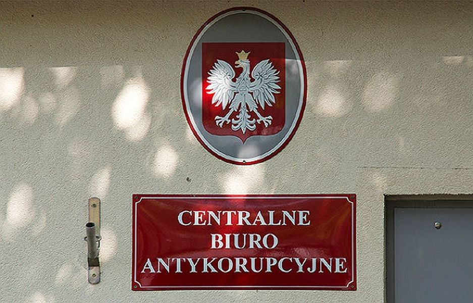 Chcieli 25 mln dolarów za płatną protekcję. CBA zatrzymało 3 osoby