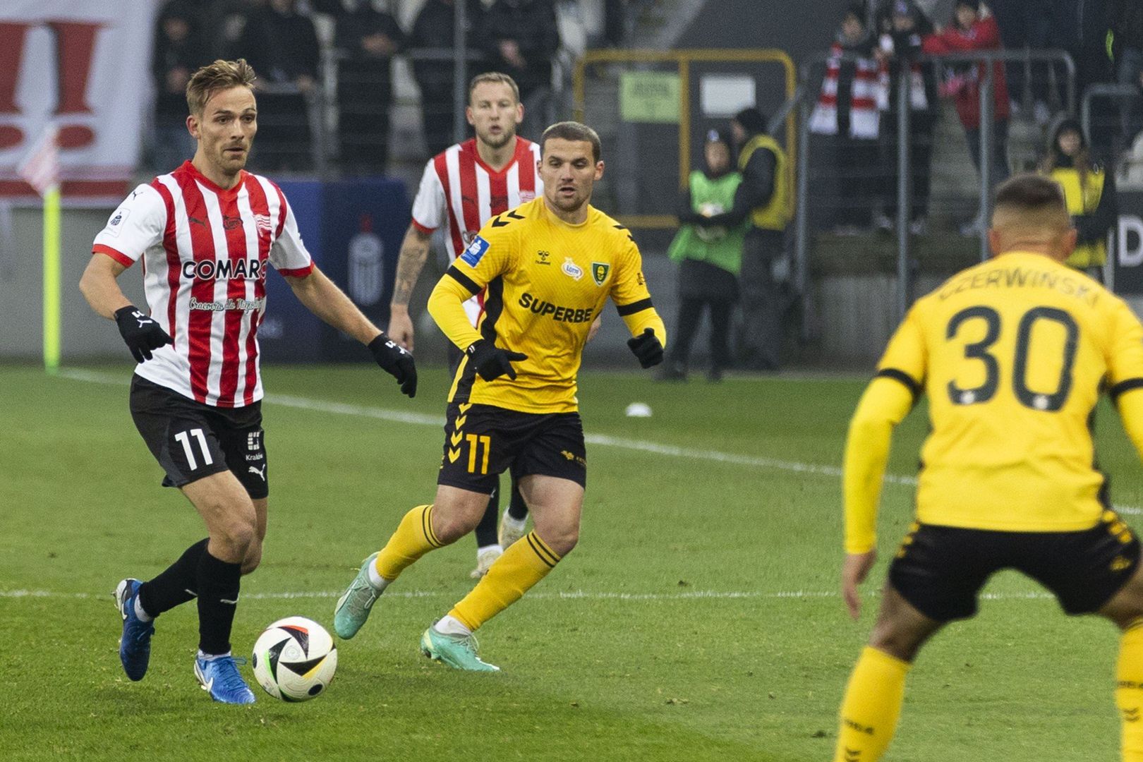 W jesiennym meczu Cracovia przegrała z GKS-em 3:4