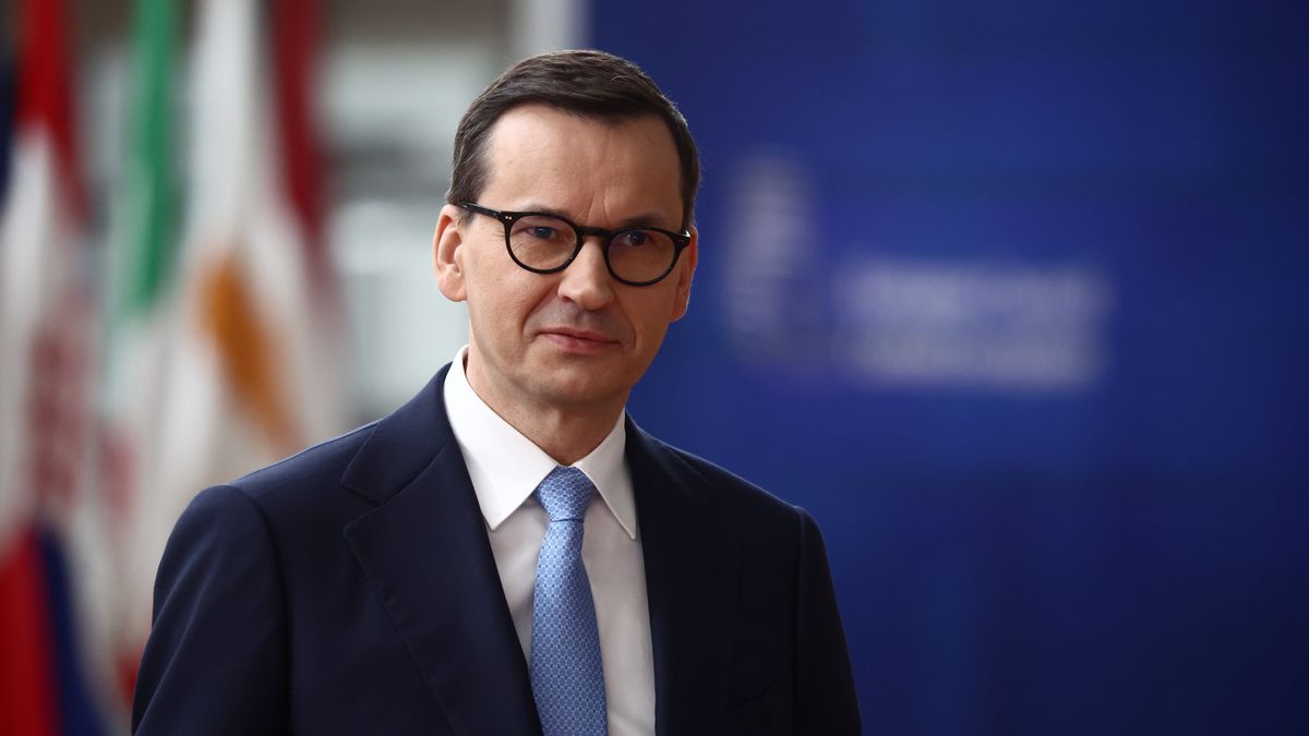 Poland's Prime Minister Mateusz Morawiecki arrives for a EU Summit in Brussels, Belgium, 23 March 2023. EU leaders will meet for a two-day summit in Brussels to discuss the latest developments in relation to 'Russia's war of aggression against Ukraine' and continued EU support for Ukraine and its people. The leaders will also debate on competitiveness, single market and the economy, energy, external relations among other topics, including migration. EPA/STEPHANIE LECOCQ Dostawca: PAP/EPA.