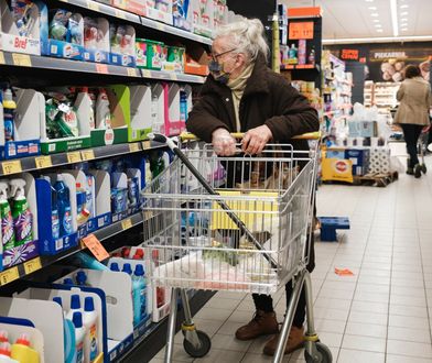 Ceny wciąż rosną, a inflacja nie hamuje. Prognozy NBP wzięły w łeb