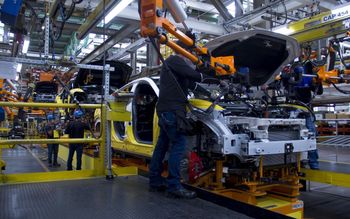 Chiny i cła Trumpa wywierają presję na UE. Bruksela zmienia podejście do motoryzacji