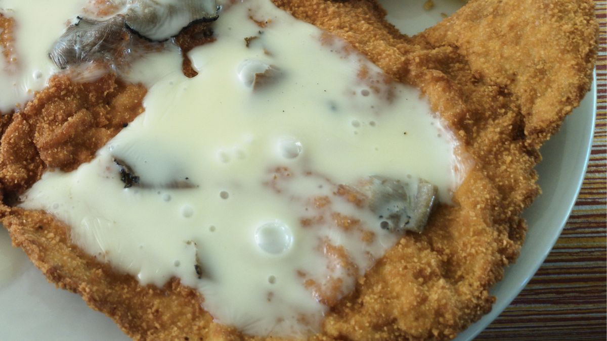 Układam na kotletach schabowych i serwuję na obiad