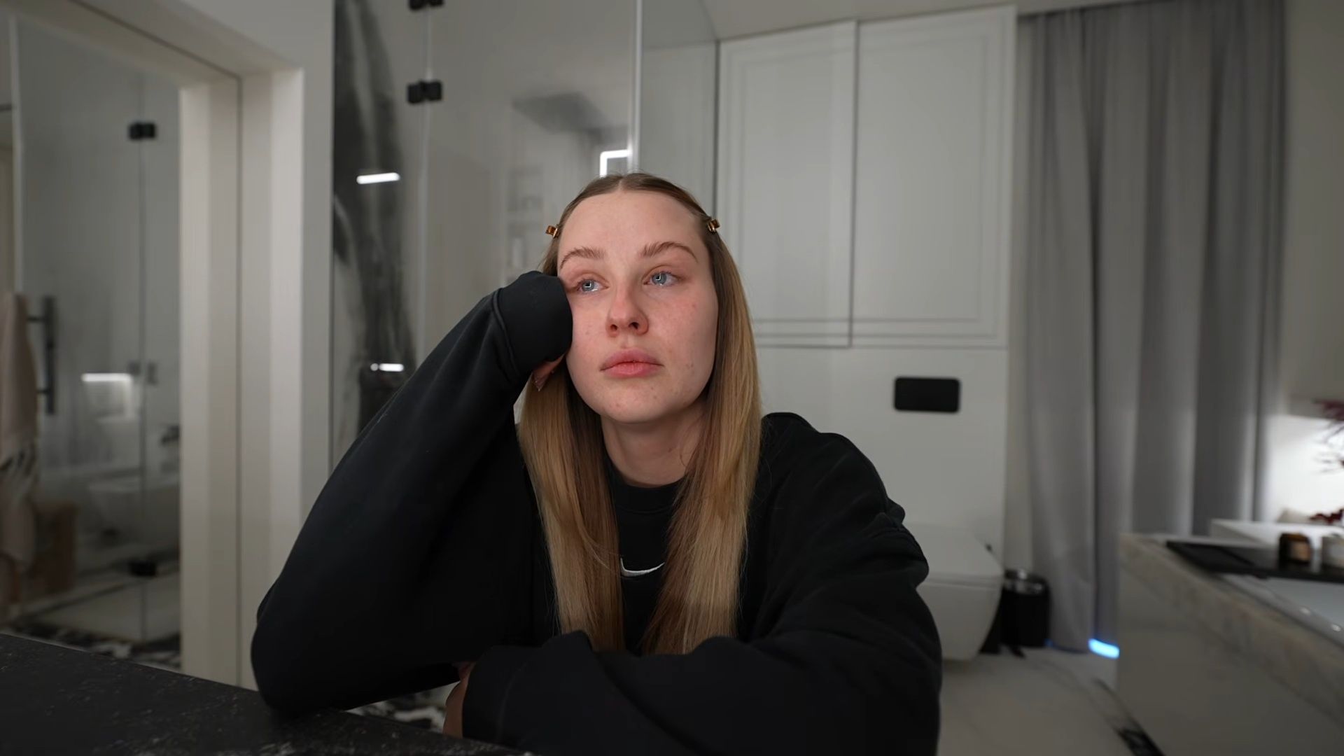 Andziaks ze łzami w oczach wraca do ostatnich afer w nowym vlogu