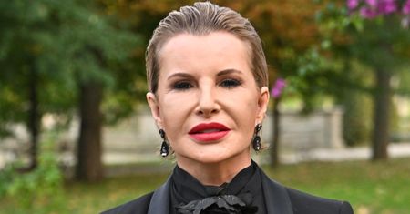 Joanna Racewicz chce zakazu spowiedzi dla dzieci. Grzmi o "draniach bez powołania"