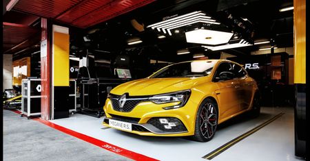 Renault Megane R.S. Trophy wycenione. Jest droższe o 18 tys. zł