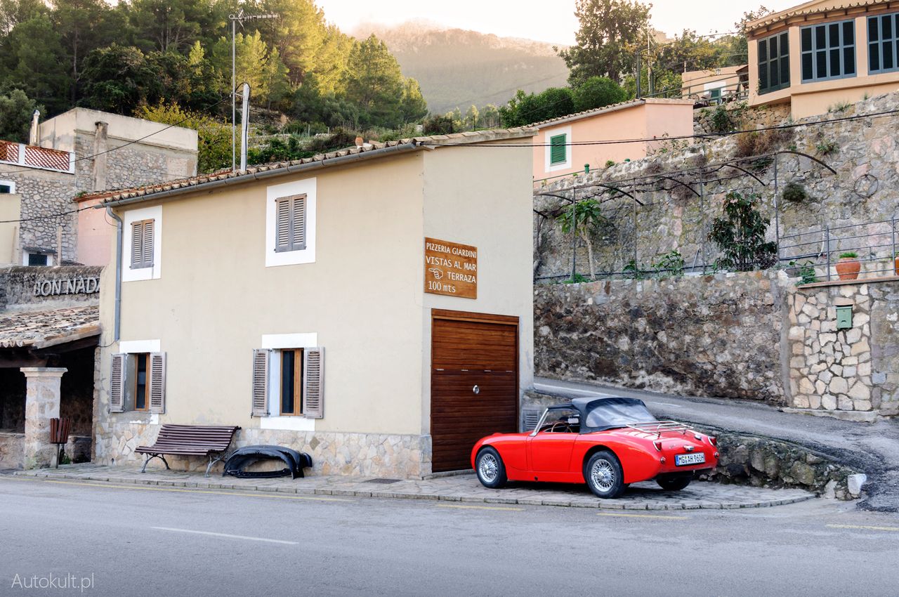 Austin-Healey Sprite Mark I w słonecznej Hiszpanii