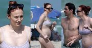 Sophie Turner prezentuje zaokrąglony brzuch, szalejąc na plaży z Joe Jonasem (ZDJĘCIA)