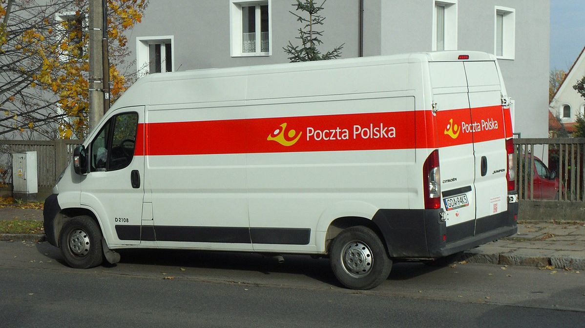 Poczta Polska po przerwie związanej z COVID-19 przywróciła przesyłki do Chin. 
