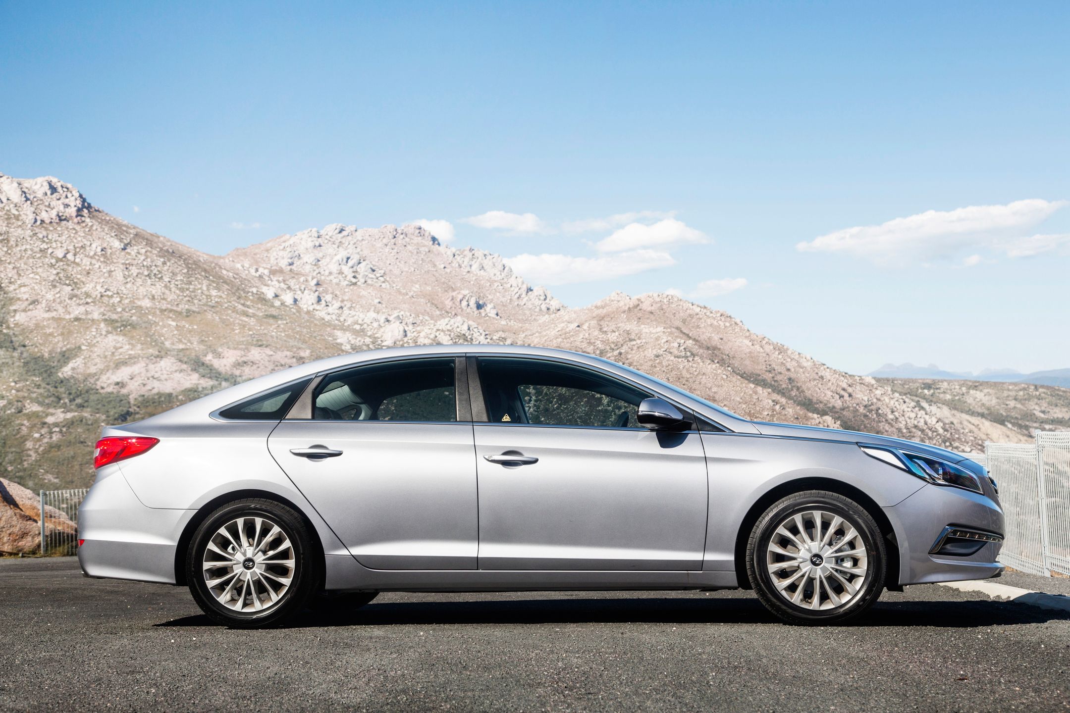 Hyundai Sonata 3